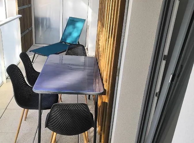 Appartement Neuf 40 M² 300 M De La Mer