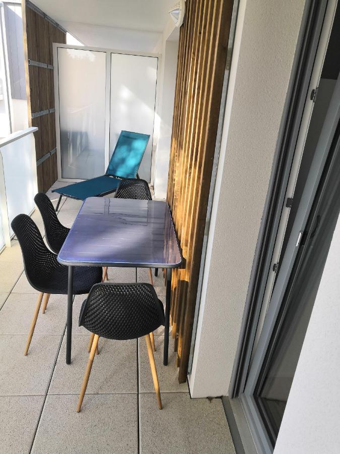 Neuf 40 M² 300 M De La Apartment *
